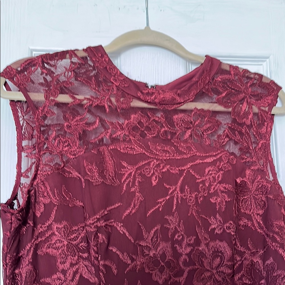 Chic Lace Midi Dress in Deep Burgandy sz 10 - Picture 3 of 5